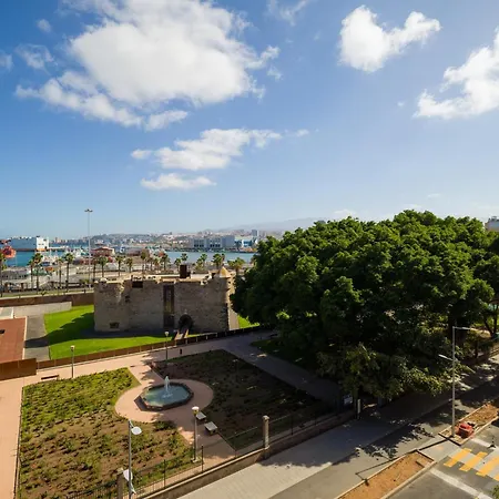 In Palmas Near Playa De Canteras Holiday home